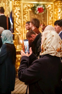 Ночное пасхальное богослужение в Свято-Троицком кафедральном соборе Саратова