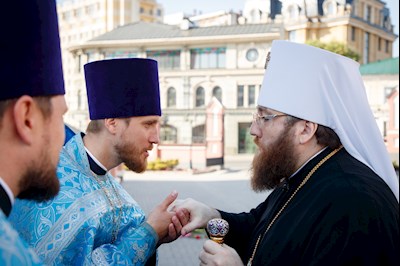 Митрополит Игнатий совершил Божественную литургию в Свято-Троицком кафедральном соборе г. Саратова