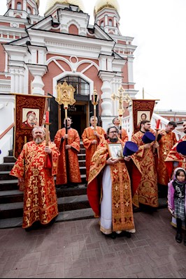 Архиереи Саратовской митрополии соборно совершили Литургию