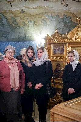 Великая вечерня в соединении с Литургией святителя Василия Великого и чин Великого освящения воды в Успенском храме Свято-Троицкого кафедрального собора г. Саратова