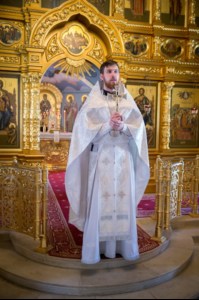 В Свято-Троицком кафедральном соборе Саратова совершена Крещальная литургия