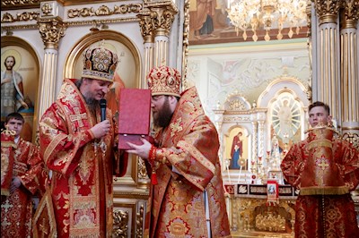 Архиереи Саратовской митрополии соборно совершили Литургию