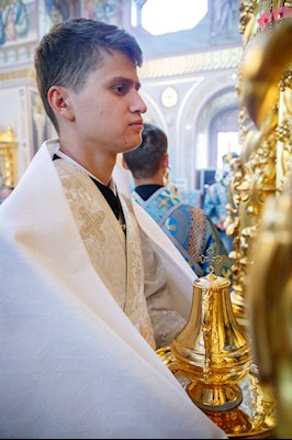 Митрополит Игнатий совершил Божественную литургию в Свято-Троицком кафедральном соборе г. Саратова