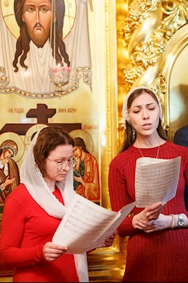 Ночное пасхальное богослужение в Свято-Троицком кафедральном соборе Саратова