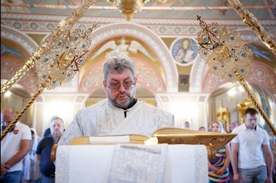 Митрополит Игнатий совершил Божественную литургию в Свято-Троицком кафедральном соборе г. Саратова