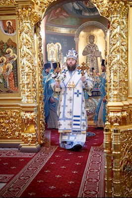 Митрополит Игнатий совершил Божественную литургию в Свято-Троицком кафедральном соборе г. Саратова