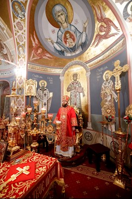 Ночное пасхальное богослужение в Свято-Троицком кафедральном соборе Саратова