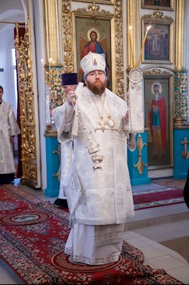 Митрополит Игнатий совершил Божественную литургию в храме Архангела Михаила с. Михайловка