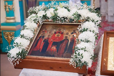 Митрополит Игнатий совершил Божественную литургию в храме Архангела Михаила с. Михайловка