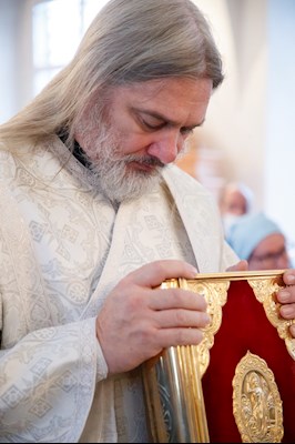 Митрополит Игнатий совершил Божественную литургию в храме Архангела Михаила с. Михайловка