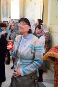 Благодатный огонь доставили на Пасхальную вечерню, которую возглавил Митрополит Лонгин