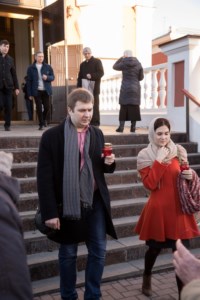 Благодатный огонь доставили на Пасхальную вечерню, которую возглавил Митрополит Лонгин