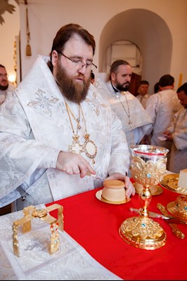 Митрополит Игнатий совершил Божественную литургию в храме Архангела Михаила с. Михайловка