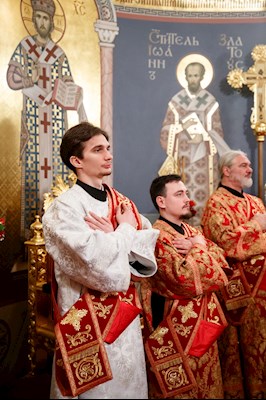 Ночное пасхальное богослужение в Свято-Троицком кафедральном соборе Саратова