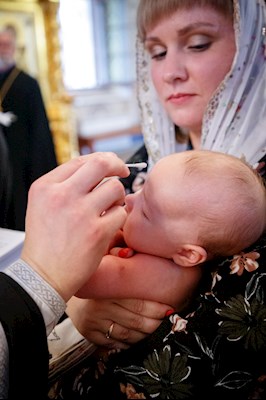 Митрополит Игнатий принял участие в Таинстве Крещения в качестве восприемника