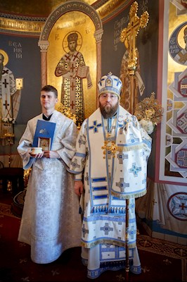Митрополит Игнатий совершил Божественную литургию в Свято-Троицком кафедральном соборе г. Саратова