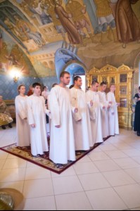 В Свято-Троицком соборе совершена Крещальная литургия