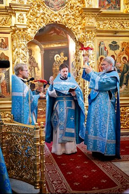 Митрополит Игнатий совершил Божественную литургию в Свято-Троицком кафедральном соборе г. Саратова