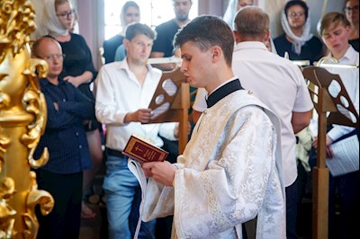 Митрополит Игнатий совершил Божественную литургию в Свято-Троицком кафедральном соборе г. Саратова