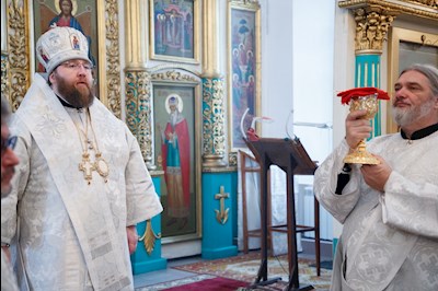 Митрополит Игнатий совершил Божественную литургию в храме Архангела Михаила с. Михайловка