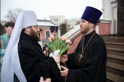 Митрополит Игнатий совершил Великое повечерие, утреню и 1-й час в Свято-Троицком кафедральном соборе г. Саратова