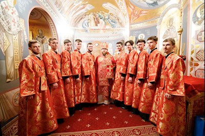 Ночное пасхальное богослужение в Свято-Троицком кафедральном соборе Саратова