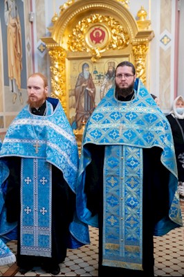 Митрополит Игнатий совершил Великое повечерие, утреню и 1-й час в Свято-Троицком кафедральном соборе г. Саратова