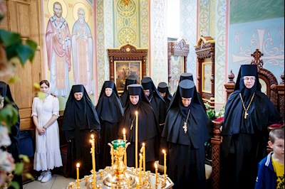 Божественная литургия в Иоанновском женском монастыре