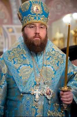 Митрополит Игнатий совершил Великое повечерие, утреню и 1-й час в Свято-Троицком кафедральном соборе г. Саратова