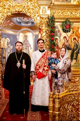 Ночное пасхальное богослужение в Свято-Троицком кафедральном соборе Саратова