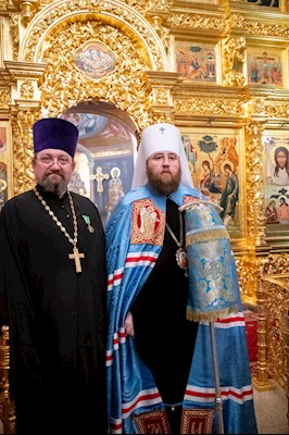 Митрополит Игнатий совершил Великое повечерие, утреню и 1-й час в Свято-Троицком кафедральном соборе г. Саратова