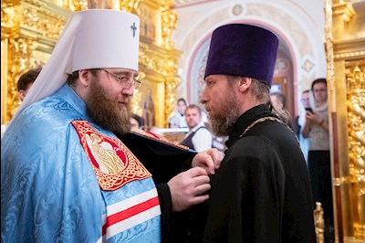 Митрополит Игнатий совершил Великое повечерие, утреню и 1-й час в Свято-Троицком кафедральном соборе г. Саратова