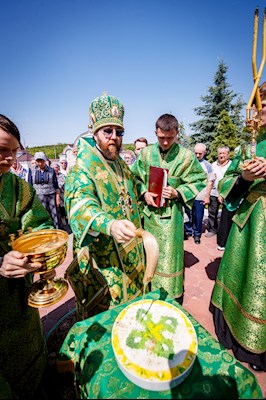 Божественная литургия в Иоанновском женском монастыре