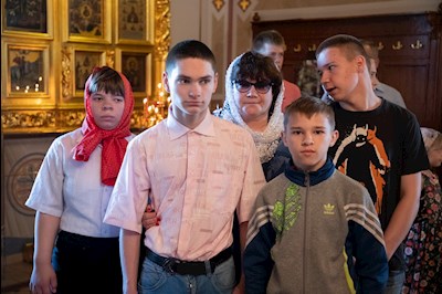 Митрополит Игнатий совершил Божественную литургию в Свято-Троицком кафедральном соборе г. Саратова