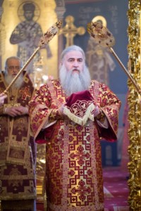 Митрополит Лонгин совершил Божественную литургию в Свято-Троицком кафедральном соборе г.Саратова
