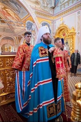 Митрополит Игнатий совершил Божественную литургию в Свято-Троицком кафедральном соборе г. Саратова