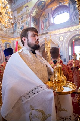 Митрополит Игнатий совершил Божественную литургию в Свято-Троицком кафедральном соборе г. Саратова