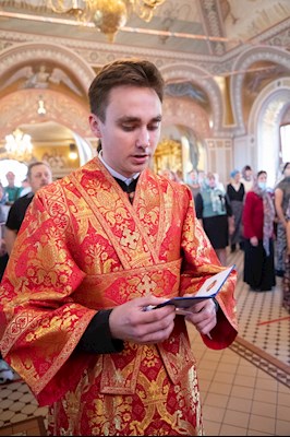 Митрополит Игнатий совершил Божественную литургию в Свято-Троицком кафедральном соборе г. Саратова