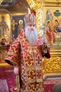 Митрополит Лонгин совершил Божественную литургию в Свято-Троицком кафедральном соборе г.Саратова