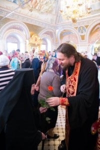 Митрополит Лонгин совершил Божественную литургию в Свято-Троицком кафедральном соборе г.Саратова