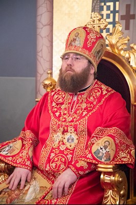 Митрополит Игнатий совершил Божественную литургию в Свято-Троицком кафедральном соборе г. Саратова