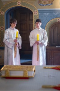 Крещальная литургия в Свято-Троицком соборе Саратова