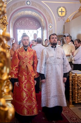 Митрополит Игнатий совершил Божественную литургию в Свято-Троицком кафедральном соборе г. Саратова