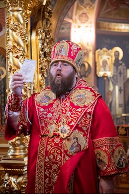 Митрополит Игнатий совершил Божественную литургию в Свято-Троицком кафедральном соборе г. Саратова