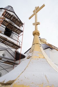 Освящены кресты и купола храма во имя святителя Иоанна Златоуста в п. Зональный г.Саратова