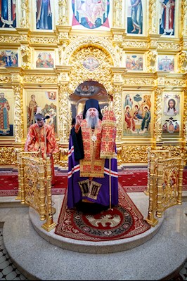 В канун Собора Саратовских святых совершено соборное архиерейское богослужение