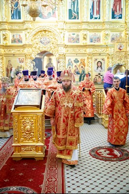 В канун Собора Саратовских святых совершено соборное архиерейское богослужение
