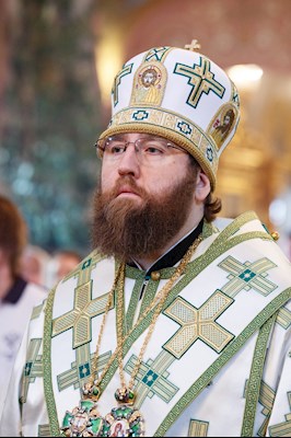 Митрополит Игнатий совершил Божественную литургию и вечерню в Свято-Троицком кафедральном соборе г. Саратова