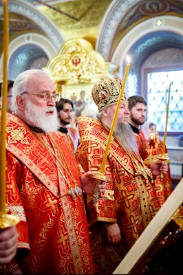 В канун Собора Саратовских святых совершено соборное архиерейское богослужение