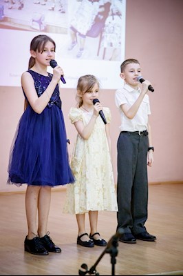 Митрополит Игнатий посетил 10-летний юбилей центра «Колосок»